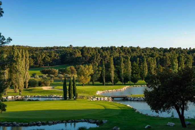 Golf-de-Servanes parcours de golf à Mouriès en Provence | trou-6