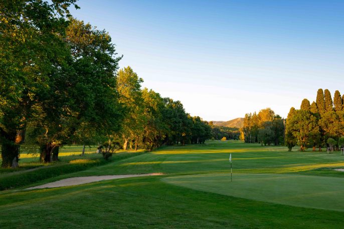 Golf de Servanes - parcours de golf Mouriès en Provence | trou 9