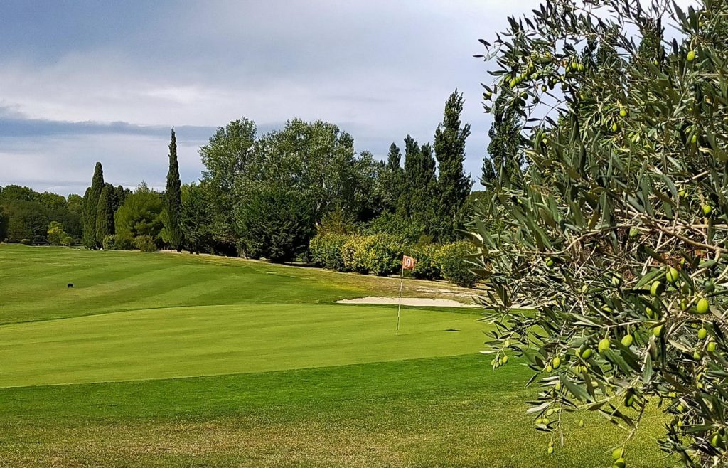 Golf de Servanes golfeur masqué 1