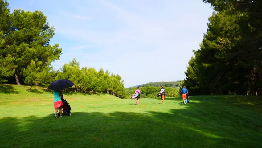 Cours golf collectifs - Golf de Servanes Mouriès
