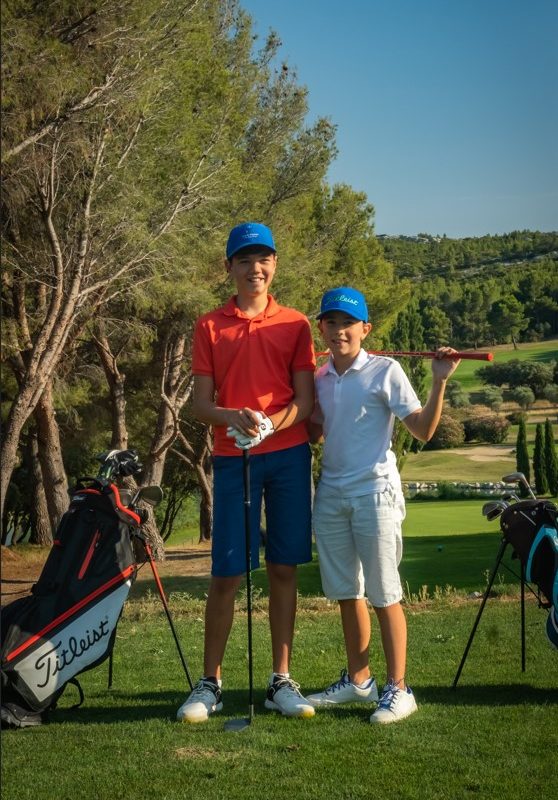 Cours et stages de golf juniors à Mouriès