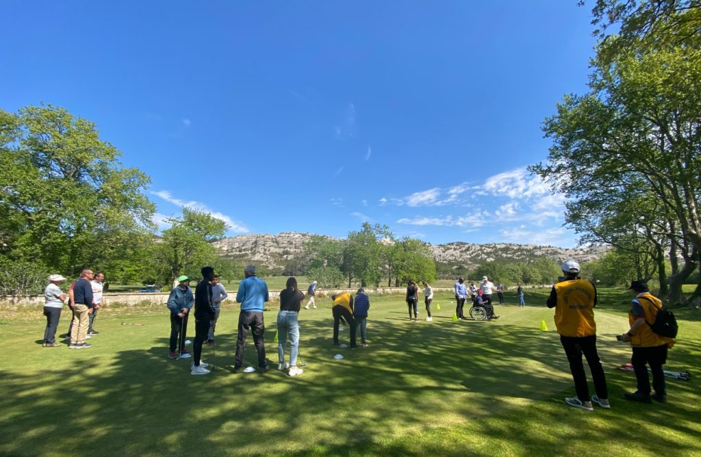 Le LIONS CLUB de Marignane au Golf de Servanes avec les enfants du service d'oncologie de l'Hôpital de la Timone 2