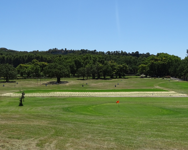 Sablage de la gazonnière au Golf de Servanes