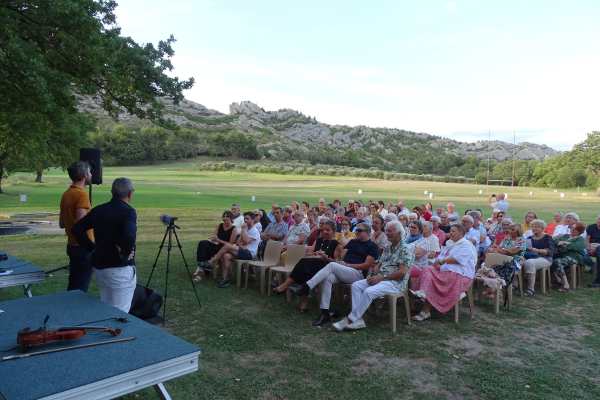 Les Estivales de Mouriès - Concert en plein air au pied des Alpilles au Golf de Servanes