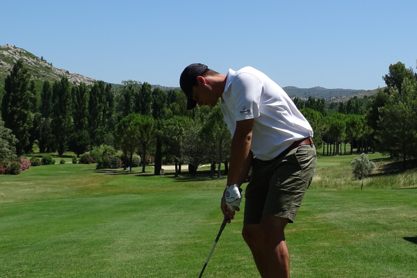 Christophe Depuille - Pro de Golf à Servanes vous donne quelques conseils pour progresser