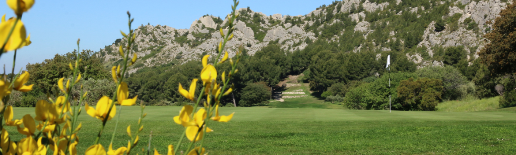 Offre exclusive cet été au Golf de Servanes - 9 trous avec voiturette dès l'aube
